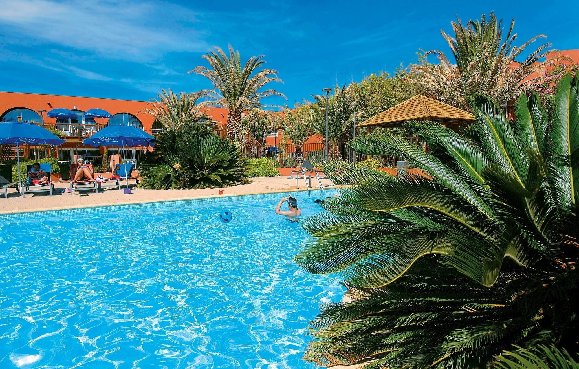 Residence Odalys Du Golfe Agde Exterior photo